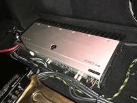 Установка усилителя JL Audio 1000/1v2 в Toyota Camry V70