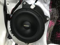 Установка акустики Eton POW 200.2 Compression в Toyota Land Cruiser 150