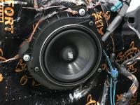Установка акустики AMP SMT-100BMWE в BMW X6 (F16)