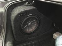 Установка сабвуфера Kicker 43CWR104 в BMW 5 (G30)