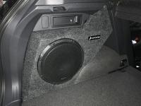 Установка сабвуфера Audison APS 10 D в Volkswagen Tiguan II
