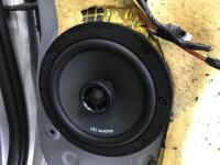 Установка акустики DD Audio DX6.5a в Mitsubishi Outlander XL