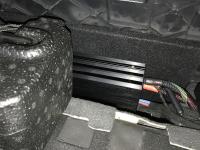 Установка усилителя Helix M ONE X в Audi Q7 II (4M)