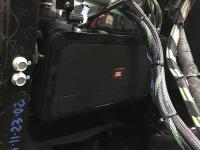 Установка усилителя JBL Club A754 в Nissan Fuga
