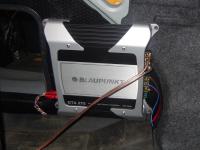 Установка усилителя Blaupunkt GTA 275 в Mitsubishi Lancer