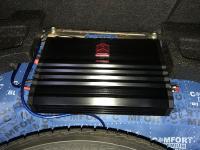 Установка усилителя Ural МТ 1.500 красный в Honda Civic 4D