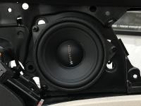 Установка акустики Match UP C42MB-FRT в Mercedes GLE (V167)