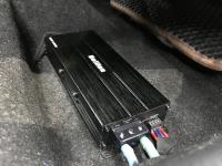 Установка усилителя Hellion HAM 2.800D в Mitsubishi Outlander III