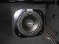 Установка сабвуфера Boston Acoustics G212-4 в BMW X5 (E70)