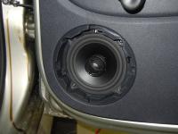 Установка акустики Morel Tempo Coax 5 в Renault Sandero