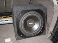 Установка сабвуфера Boston Acoustics G212-4 box в Volvo XC90