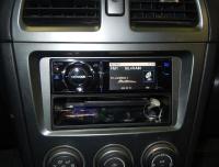 Фотография установки магнитолы Kenwood KIV-700 в Subaru Impreza