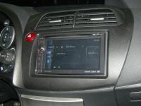 Фотография установки магнитолы Pioneer AVIC-F930BT в Honda Civic 5D