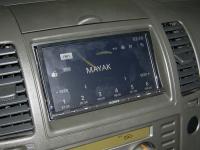 Фотография установки магнитолы Sony XAV-741 в Nissan Navara