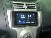 Фотография установки магнитолы Pioneer AppRadio SPH-DA01 в Toyota Vitz