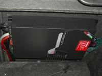 Установка усилителя Mosconi Gladen One 120.4 в Ford Focus 2