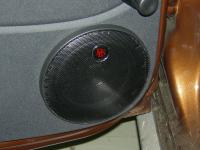 Установка акустики DLS R6A bass в Renault Sandero