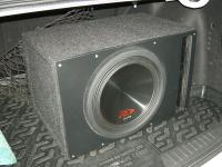 Установка сабвуфера Alpine SWR-12D2 vented box в Chevrolet Cruze