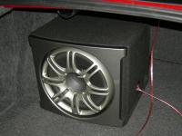 Установка сабвуфера Polk Audio db1212 в Volkswagen Jetta VI