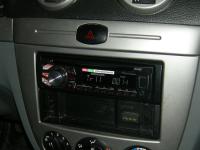 Фотография установки магнитолы Pioneer DEH-2600UI в Chevrolet Lacetti
