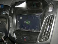 Фотография установки магнитолы Sony XAV-741 в Ford Focus 3