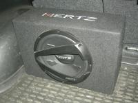 Установка сабвуфера Hertz DBX 25.3 в Suzuki Grand Vitara