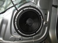Установка акустики JBL GTO-6528 в Toyota RAV4