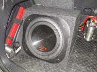 Установка сабвуфера Alpine SWR-12D4 box в Volkswagen Golf Plus