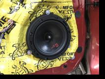 Установка   в Nissan Micra