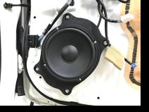 Установка   в Toyota Land Cruiser 150