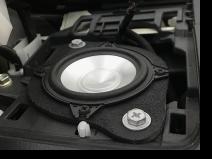 Установка   в Toyota Land Cruiser 150