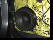 Установка   в Geely Monjaro