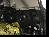 Установка   в Toyota Land Cruiser 150