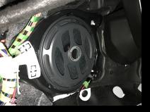 Установка   в Mercedes C class (W205)