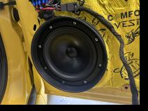 Установка   в Opel Corsa D
