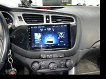 Установка   в KIA Ceed II (JD)