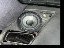 Установка   в Mercedes E class (W210)