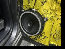 Установка   в Toyota Land Cruiser 200