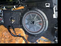 Установка   в Toyota Land Cruiser 200