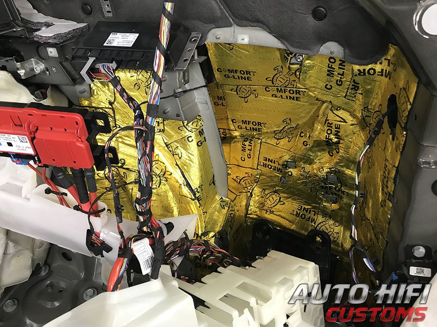Установка шумоизоляции Comfort Mat Gold G2 в BMW X5 (G05)