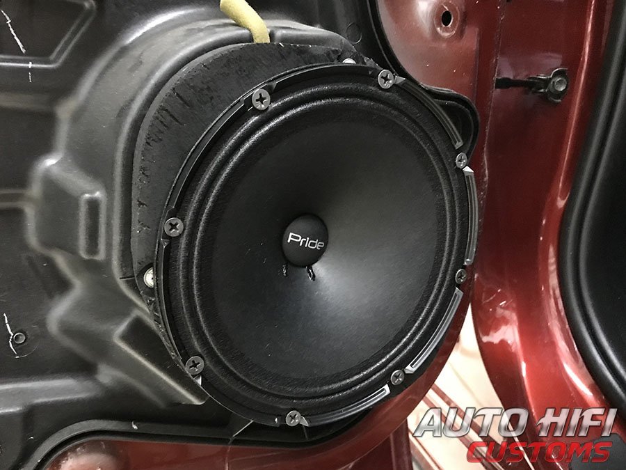 Установка акустики Pride Solo.100 в Mazda CX-7