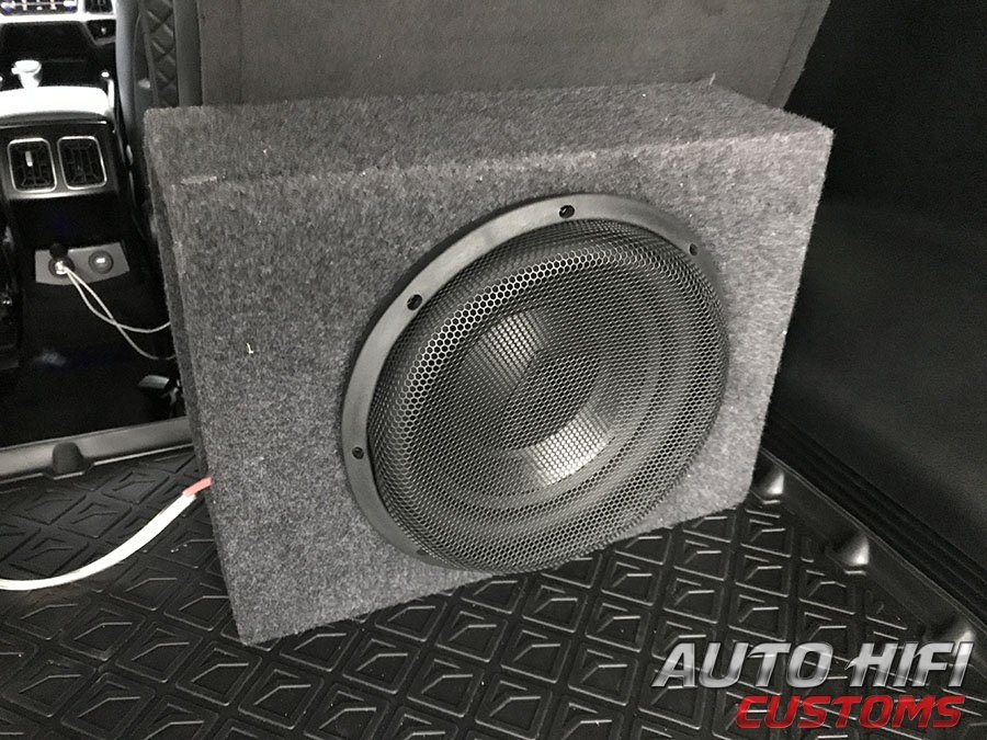 Установка сабвуфера Aspect GLW-10s4 SQ в KIA Sorento IV (MQ)