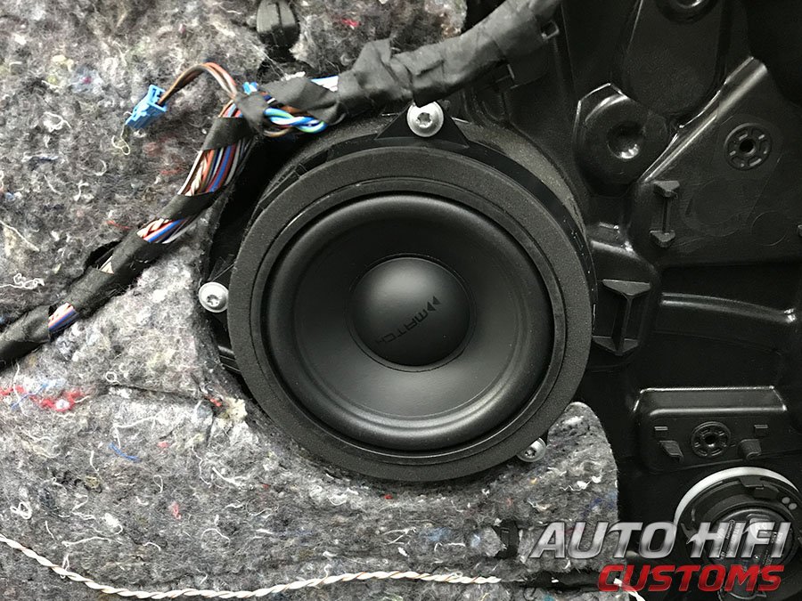 Установка акустики Match UP C42BMW-FRT.2 в BMW 5 (G30)
