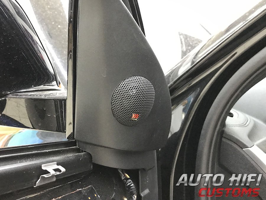 Установка акустики Match UP C42BMW-FRT.2 в BMW X2 (F39)