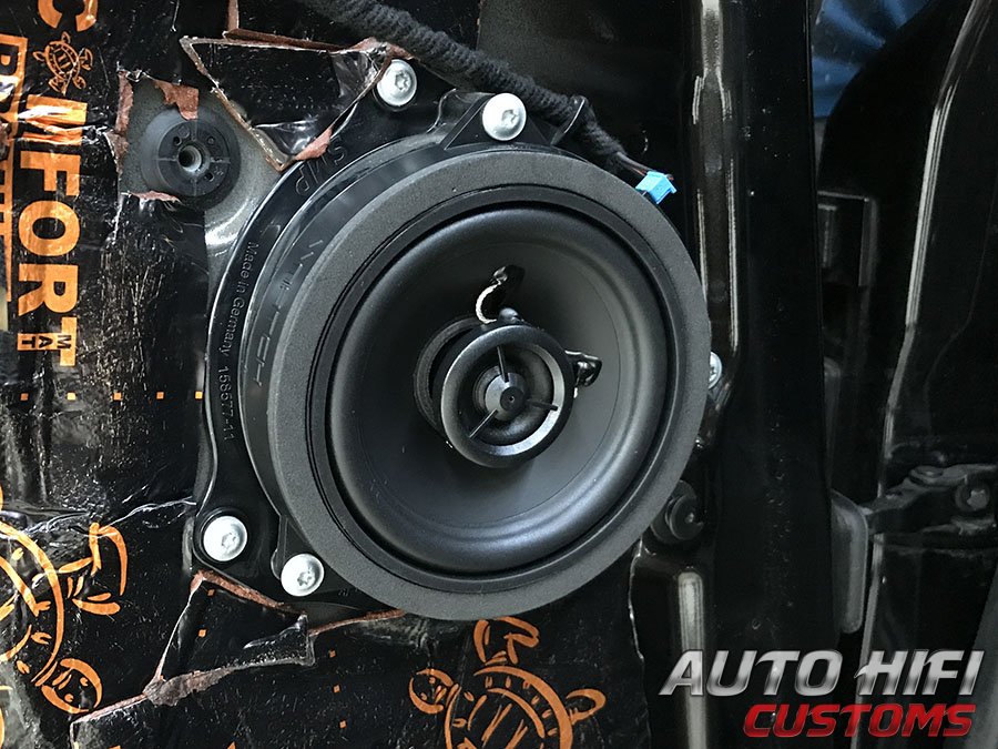 Установка акустики Match UP X4BMW-FRT.2 в BMW X2 (F39)