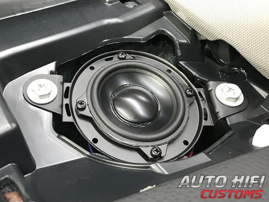 Установка акустики Audison Prima AP 2 MV в Toyota Camry V70