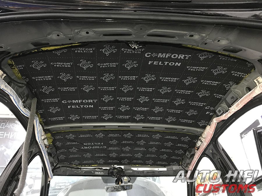 Установка шумоизоляции Comfort Mat Vespa в Skoda Rapid