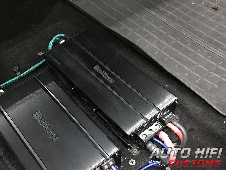 Установка усилителя Hellion HAM 800.2D в Hyundai Sonata