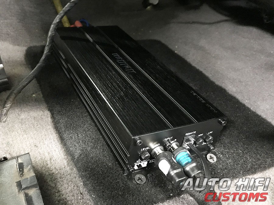 Установка усилителя Hellion HAM 800.2D в Subaru Legacy