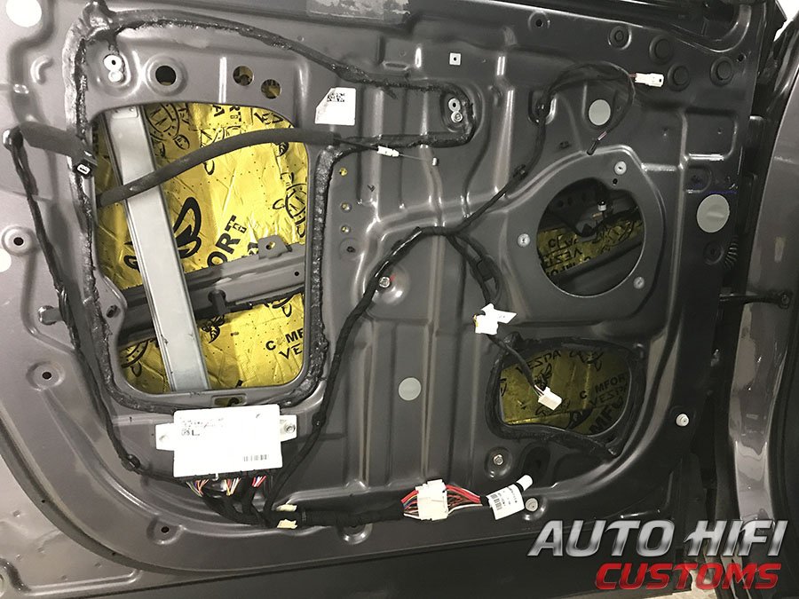 Установка шумоизоляции Comfort Mat Vespa в GAC GS8